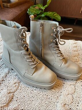Sam Edelman Lace-Up Combat Boots in Light gray